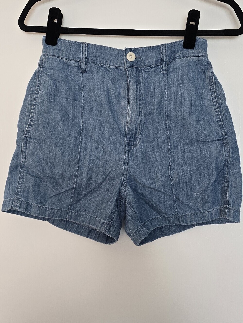 Madewell - Light Denim High-Waisted Jean Shorts With Pockets